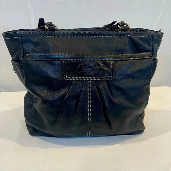 Coach Soho Pleated Gallery Large Black Tote Bag No. F14673 - Picture 1 of 8